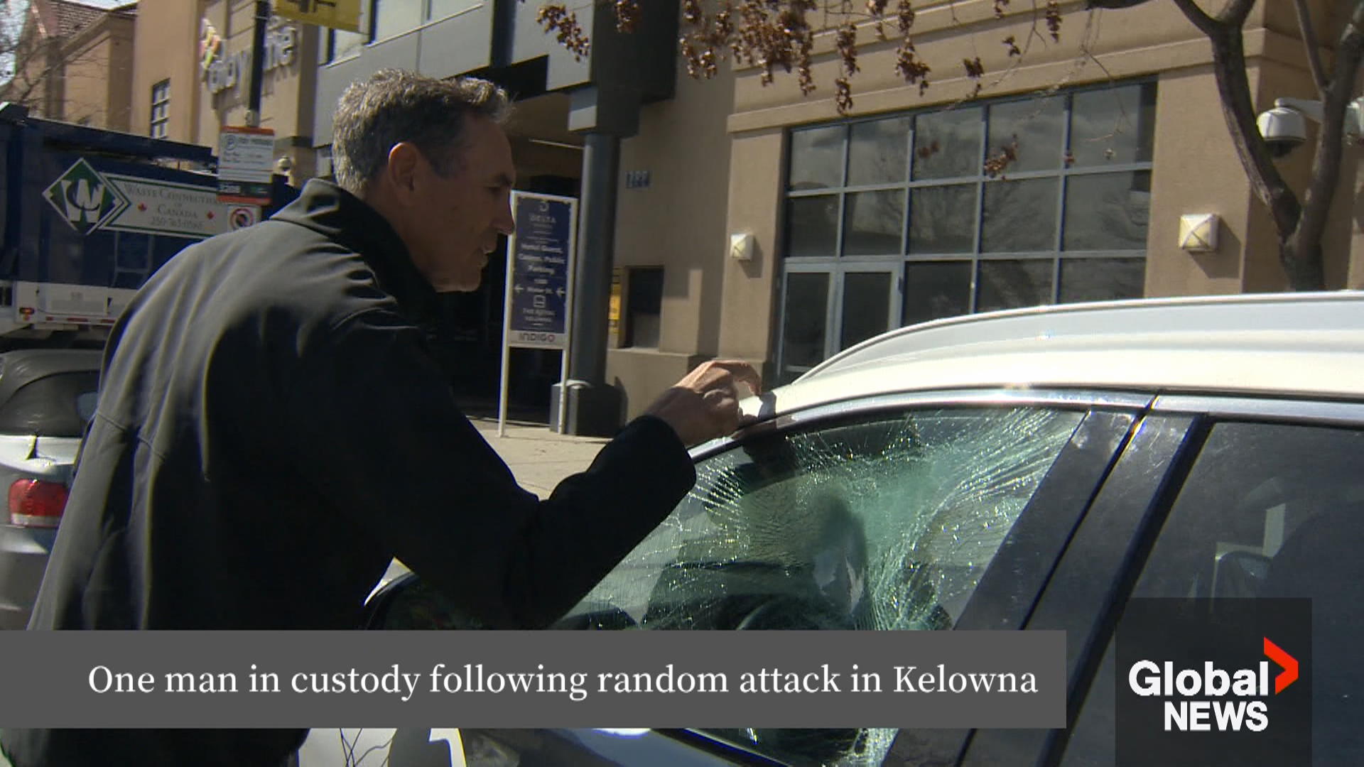 Един мъж е задържан след предполагаема случайна атака в центъра