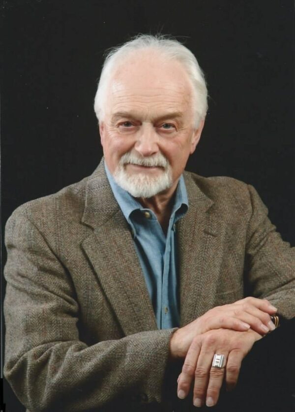 Когато заместник главният коронер Емили Кеси прочете встъпителните си бележки тя