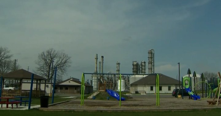 Онтарио предприема действия срещу химически завод, след като жителите на Aamjiwnaang First Nation се разболяха