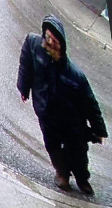 Man in life-threatening condition after stabbing at Mississauga plaza: police - image