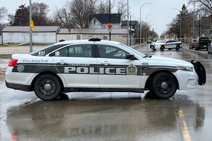 Arrests yet to be made after suspected homicide and assault, Winnipeg police say