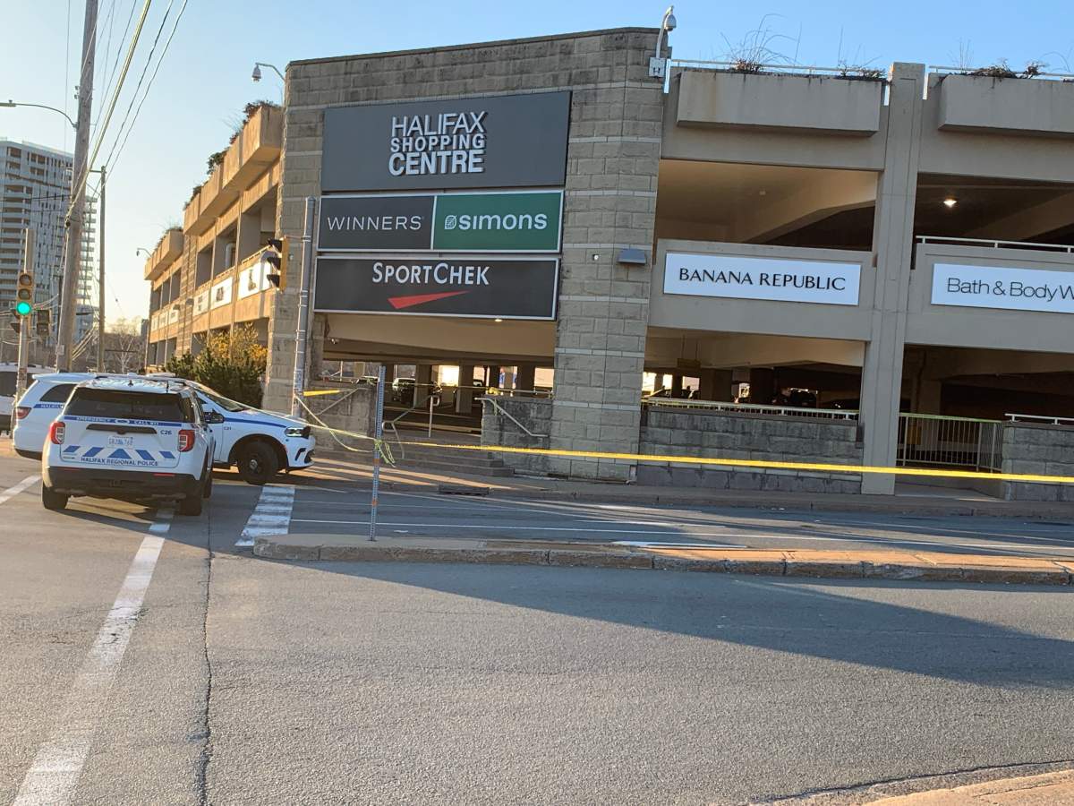 Officers are expected to have a “visible presence” on scene for “an extended period of time.”