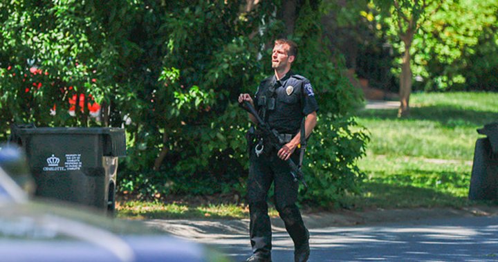 Четирима полицаи бяха убити при престрелка в Шарлот, Северна Каролина