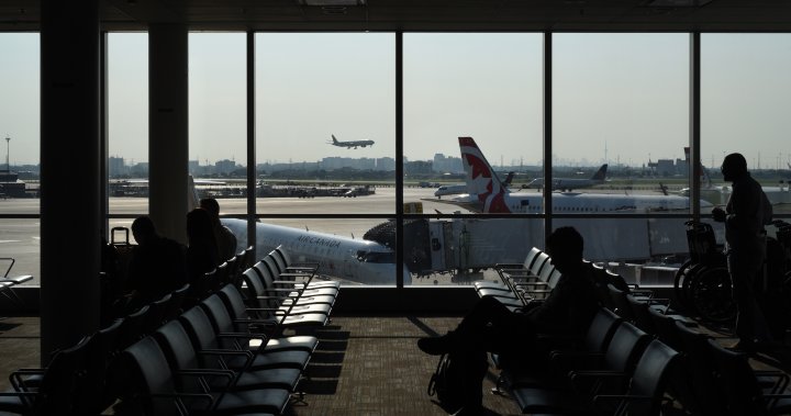 Полетите на Торонто Пиърсън може да останат без храна и напитки, тъй като се задава стачка