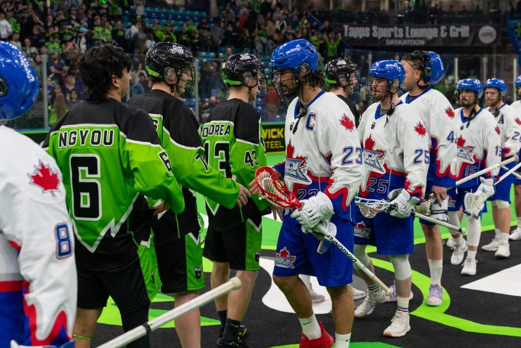 Напускайки терена в SaskTel Center за последен път този сезон