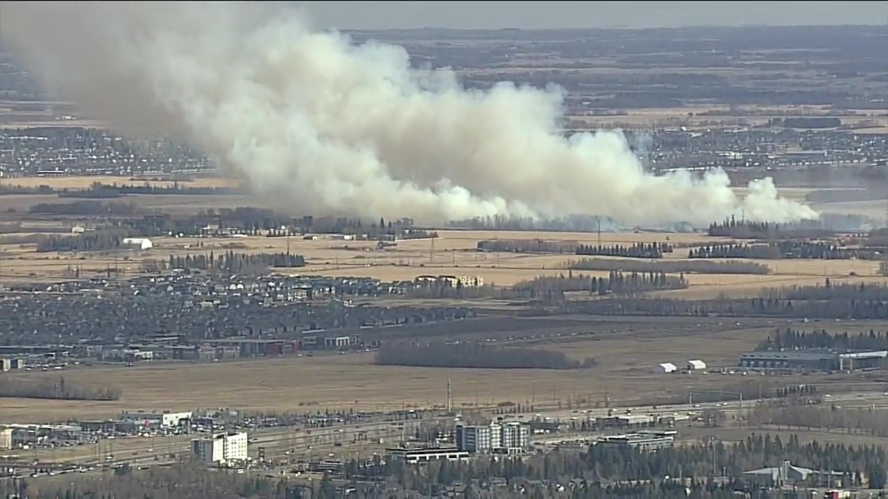 Голяма струя дим можеше да се види от километри когато