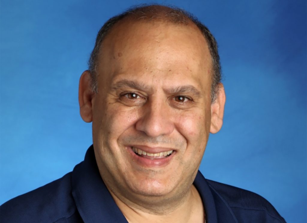 Директор на католическо училище във Фъргюс Онтарио получава признание за