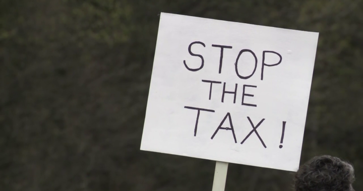 Конвой „Отстранете данъка“ удари пътищата на Британска Колумбия, шофьорите може да се сблъскат с прекъсвания