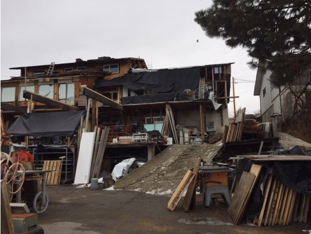 Януш Грелецки спеше в колата пред дома си в Сентрал