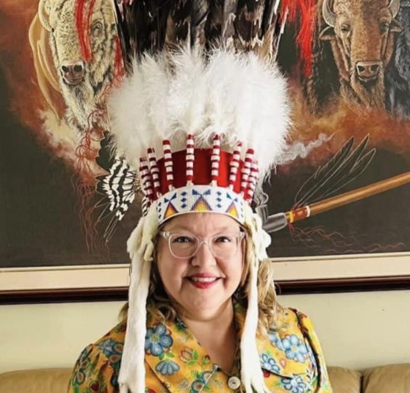 Air Canada apologizes for mishandling national chief’s headdress on
flight