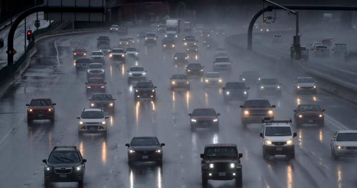 Are vehicle headlights too bright? Debate revs up as U.K. plans study – National | Globalnews.ca