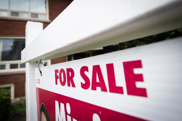 Some fixed mortgage rates are up despite hints of Bank of Canada cuts. Why?