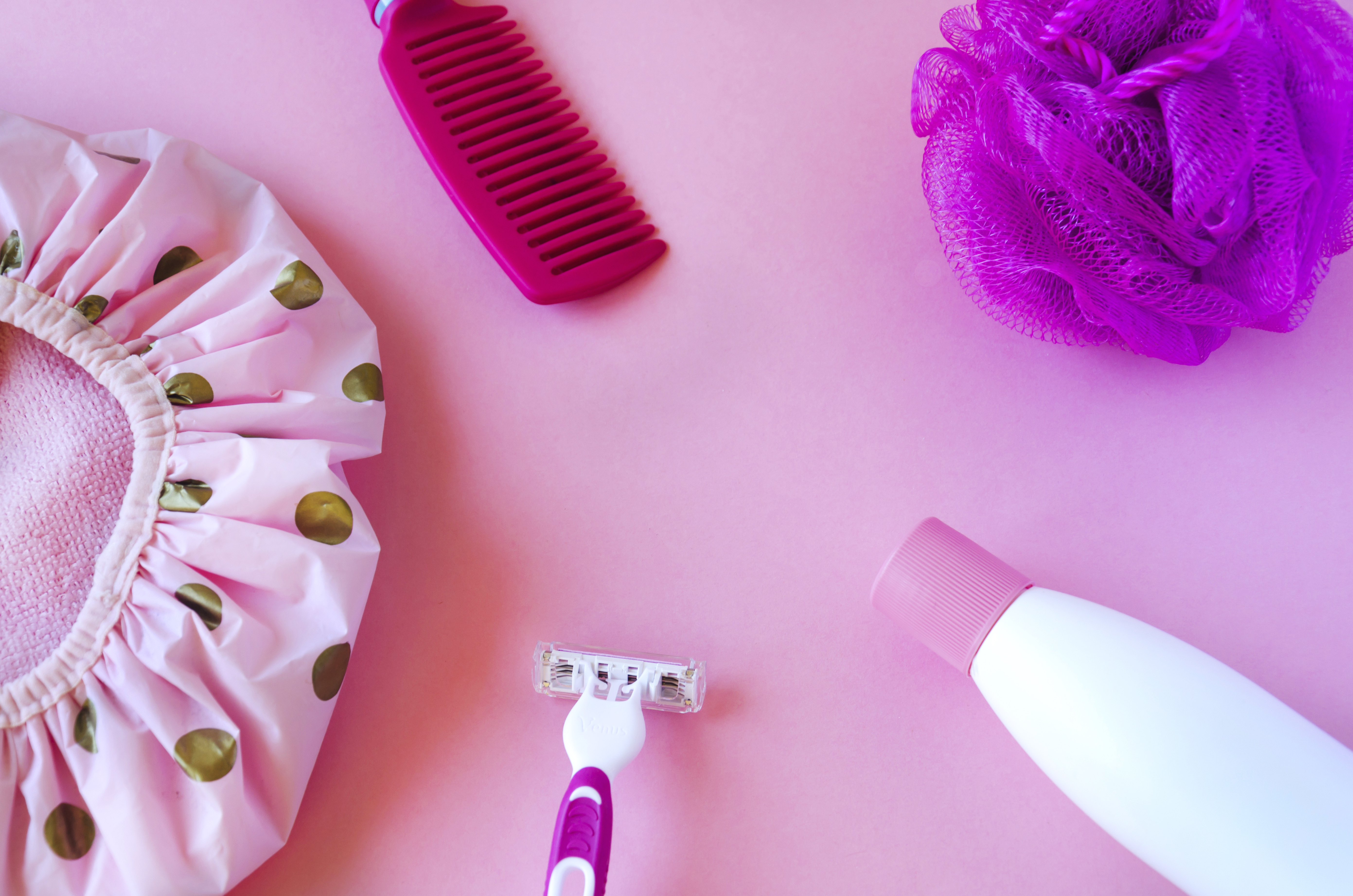 Някои канадски гимназистки искат да отнесат битката си с розовия