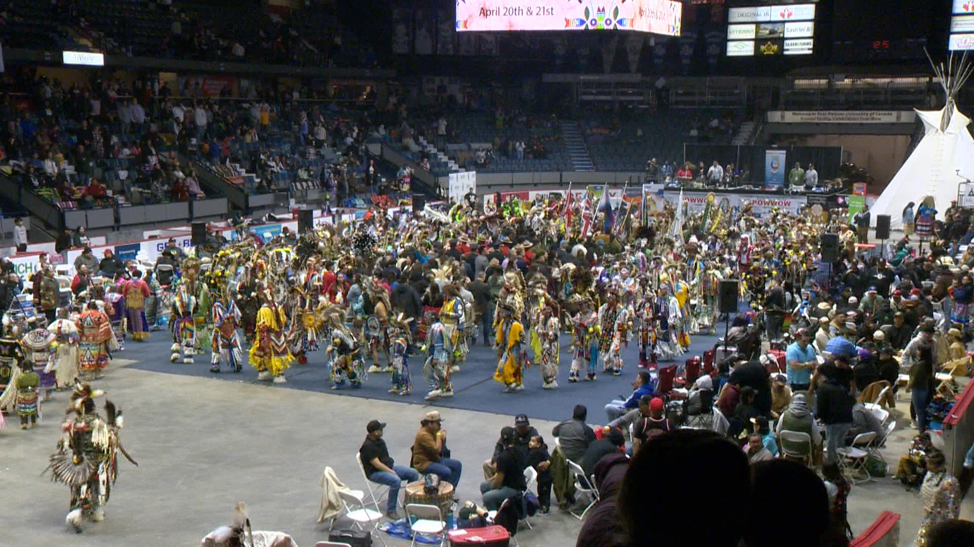 First Nations University of Canada holds powwow at Regina Brandt Centre