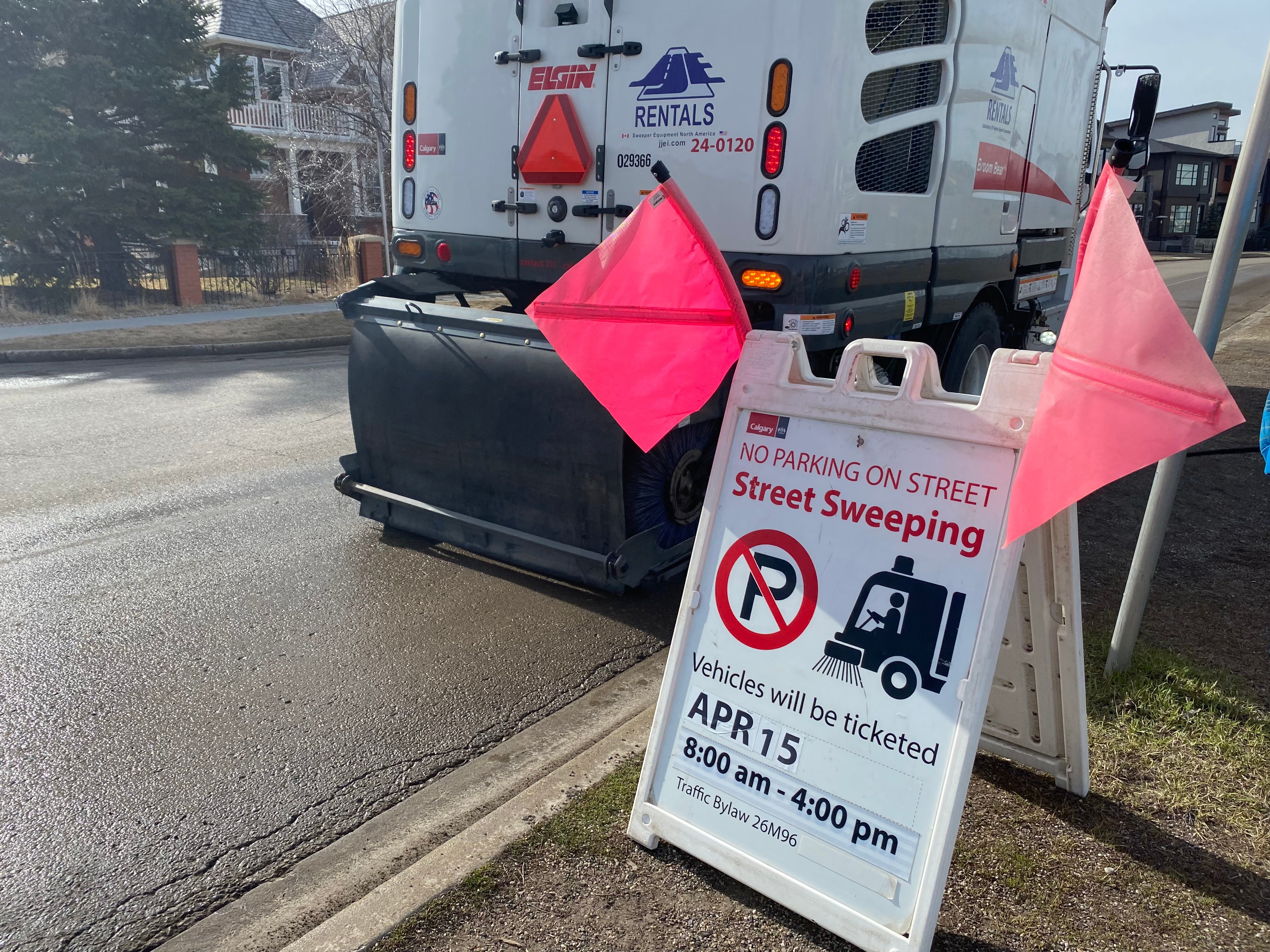 Calgary father fights street-sweeping ticket issued while stopped at school - Calgary - Vimarsana News