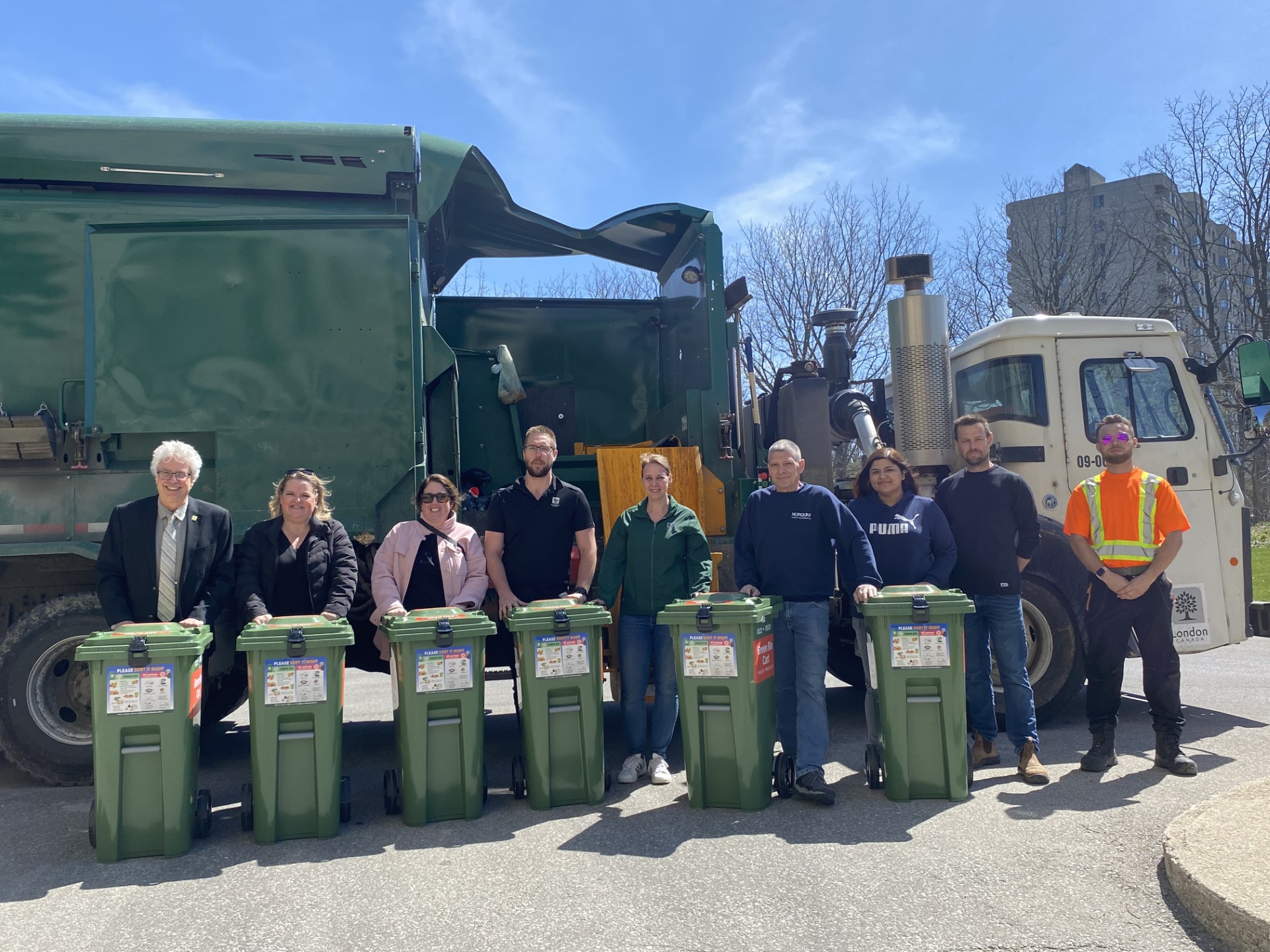 Green bins roll out to London, Ont. multi-unit res