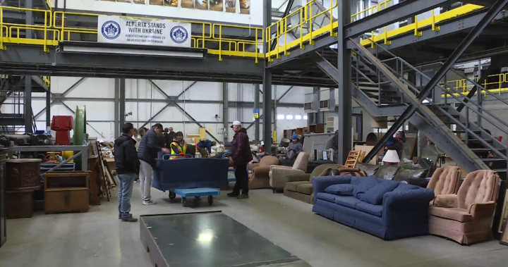 Ukrainian Newcomer Furniture Warehouse затваря окончателно след 2 години работа