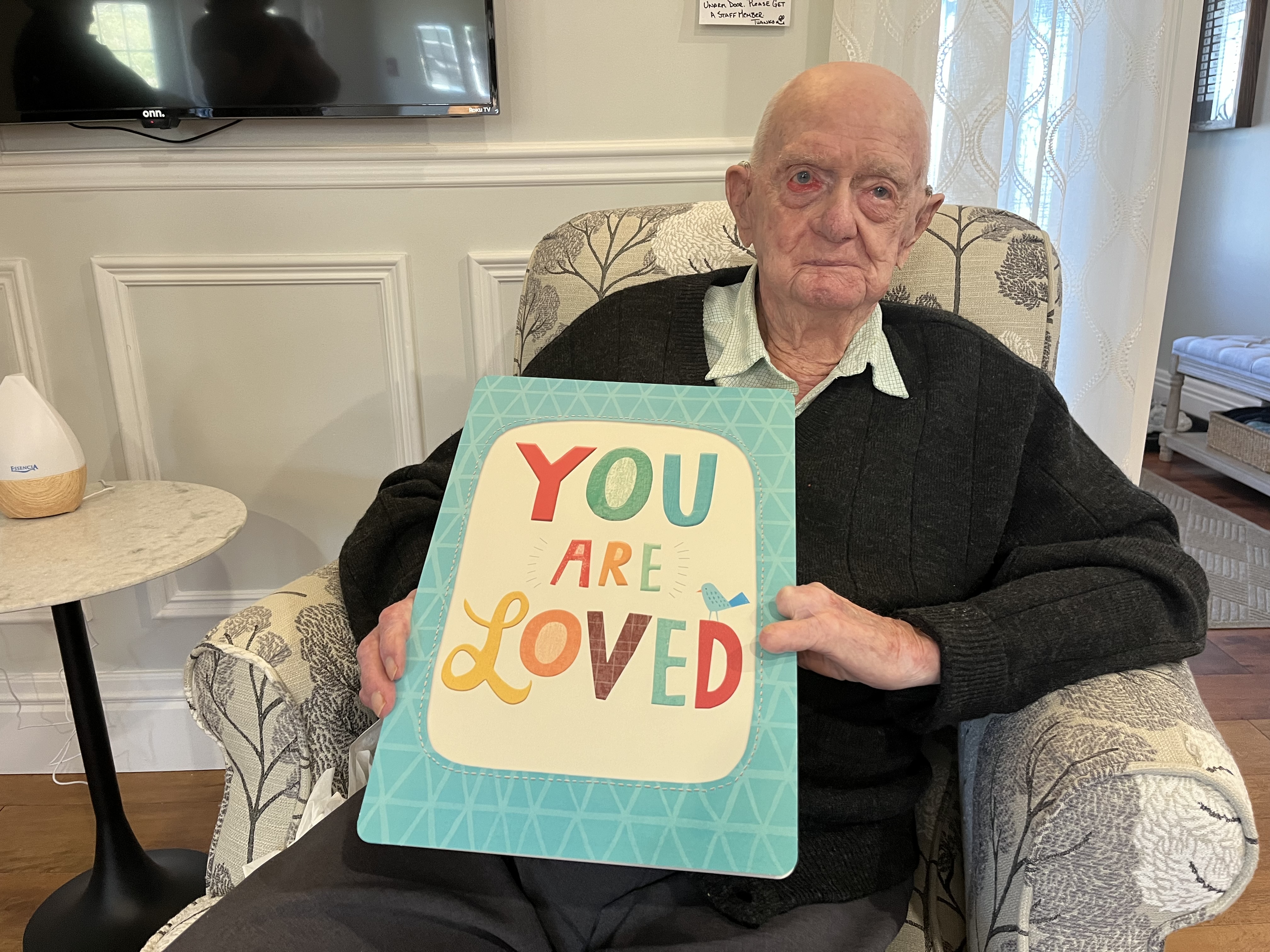 Moncton senior all smiles at turning 104, receives birthday wishes galore