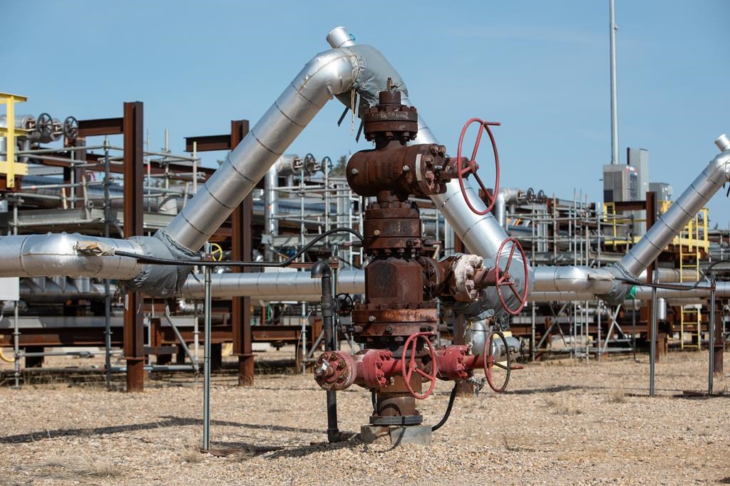 Cenovus Energy отчете по ниска печалба от второто тримесечие и обвинява