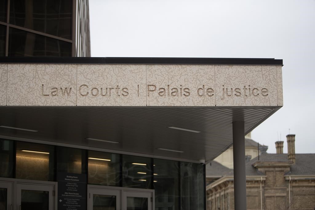 Адвокатите на мъж от Уинипег обвинен в убийството на четири