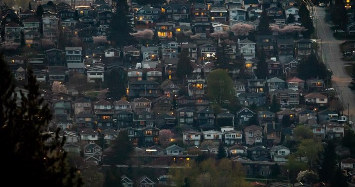 Съветът за недвижими имоти на Голям Ванкувър казва че броят