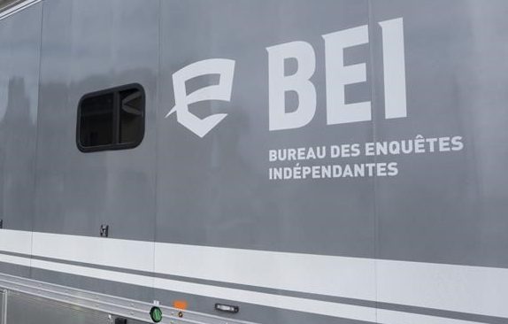 Quebec's highest court says municipal officers have the right to remain silent during investigations by the independent police watchdog. A BEI truck, Quebec’s independent police bureau, is seen as investigators examine the scene in Louiseville, Que., Tuesday, March 28, 2023. THE CANADIAN PRESS/Ryan Remiorz.