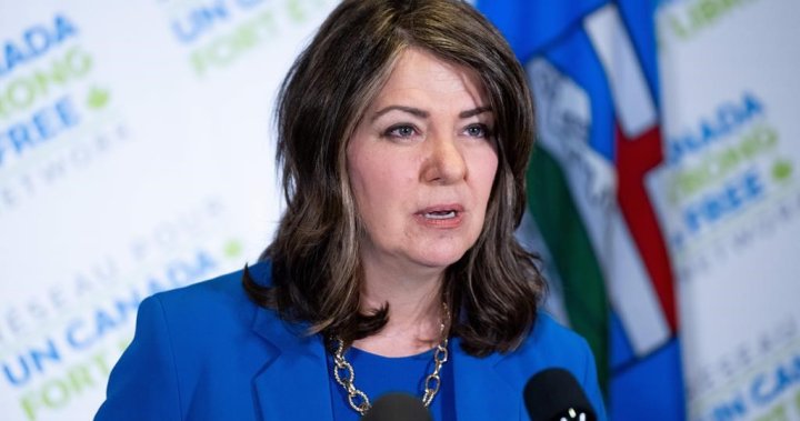 Alberta premier’s support for town hall questioning COVID vaccines worries experts