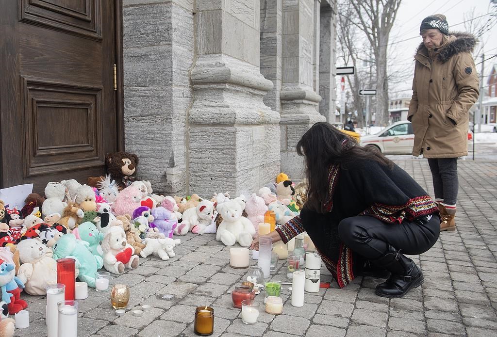 Съдия на Висшия съд изслушва окончателни аргументи в петък дали