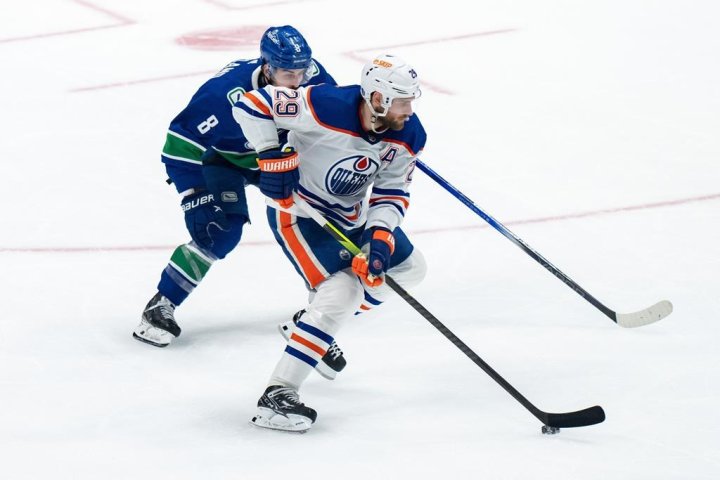 Oilers, Canucks face off in do-or-die Game 7