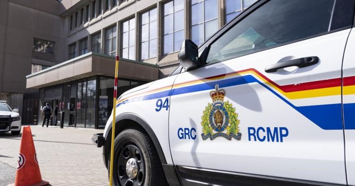 Airdrie RCMP търси шофьор, участвал в блъскане и бягство