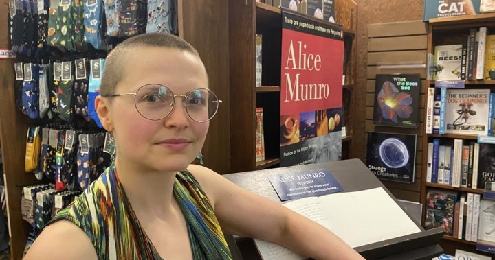 „Горчиво-сладко“: Munro Books от B.C. отразява смъртта на известния автор