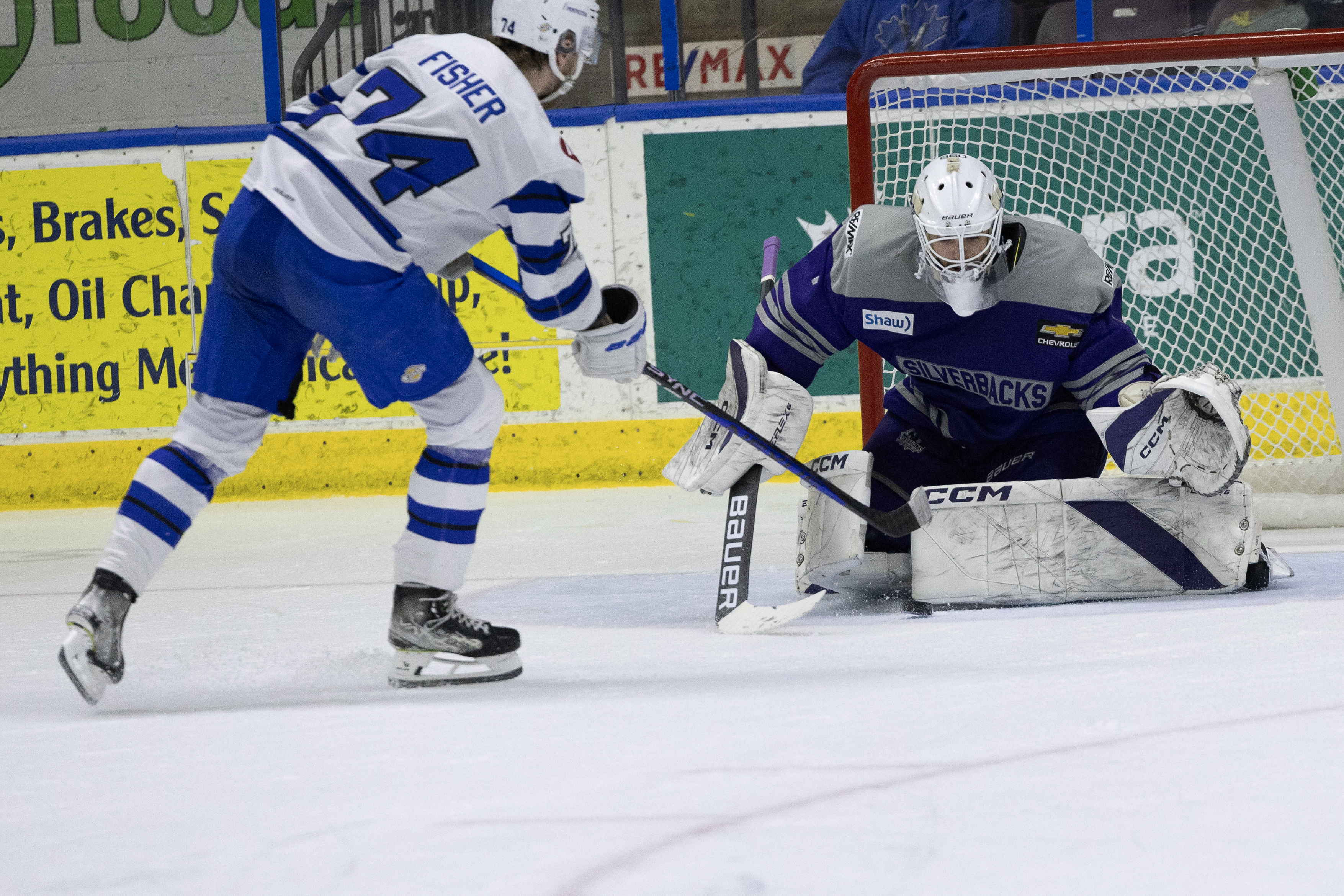 Обобщение на юношеските хокейни резултати от Оканаган и района B C HOCKEY