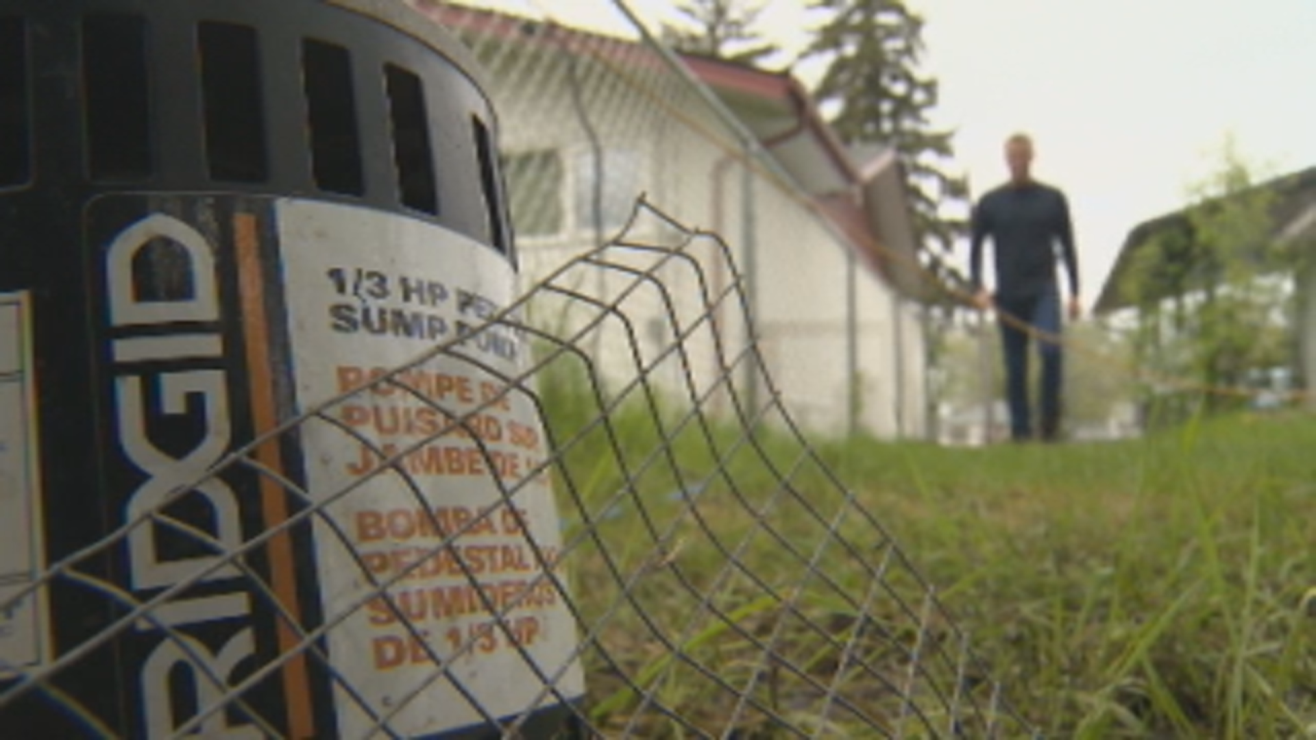 Excess drainage causes constant headaches in west Winnipeg neighbourhood