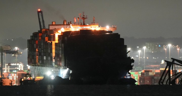 Корабът с контейнери причинил смъртоносното срутване на моста Франсис Скот