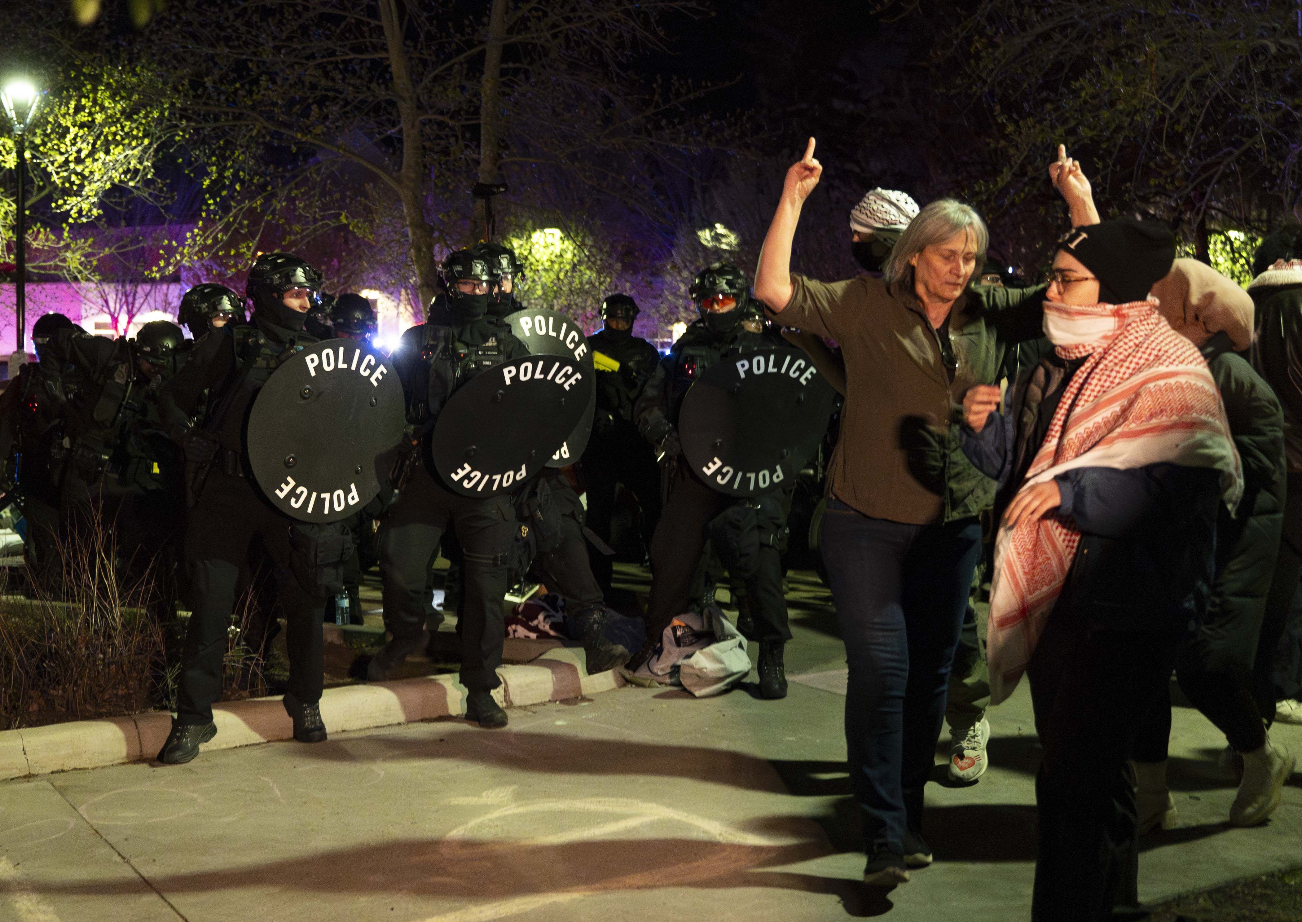 След няколко ареста по време на пропалестински протест в кампуса