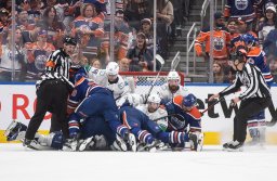 Continue reading: Edmonton Oilers stymied in Game 3 by Vancouver Canucks
