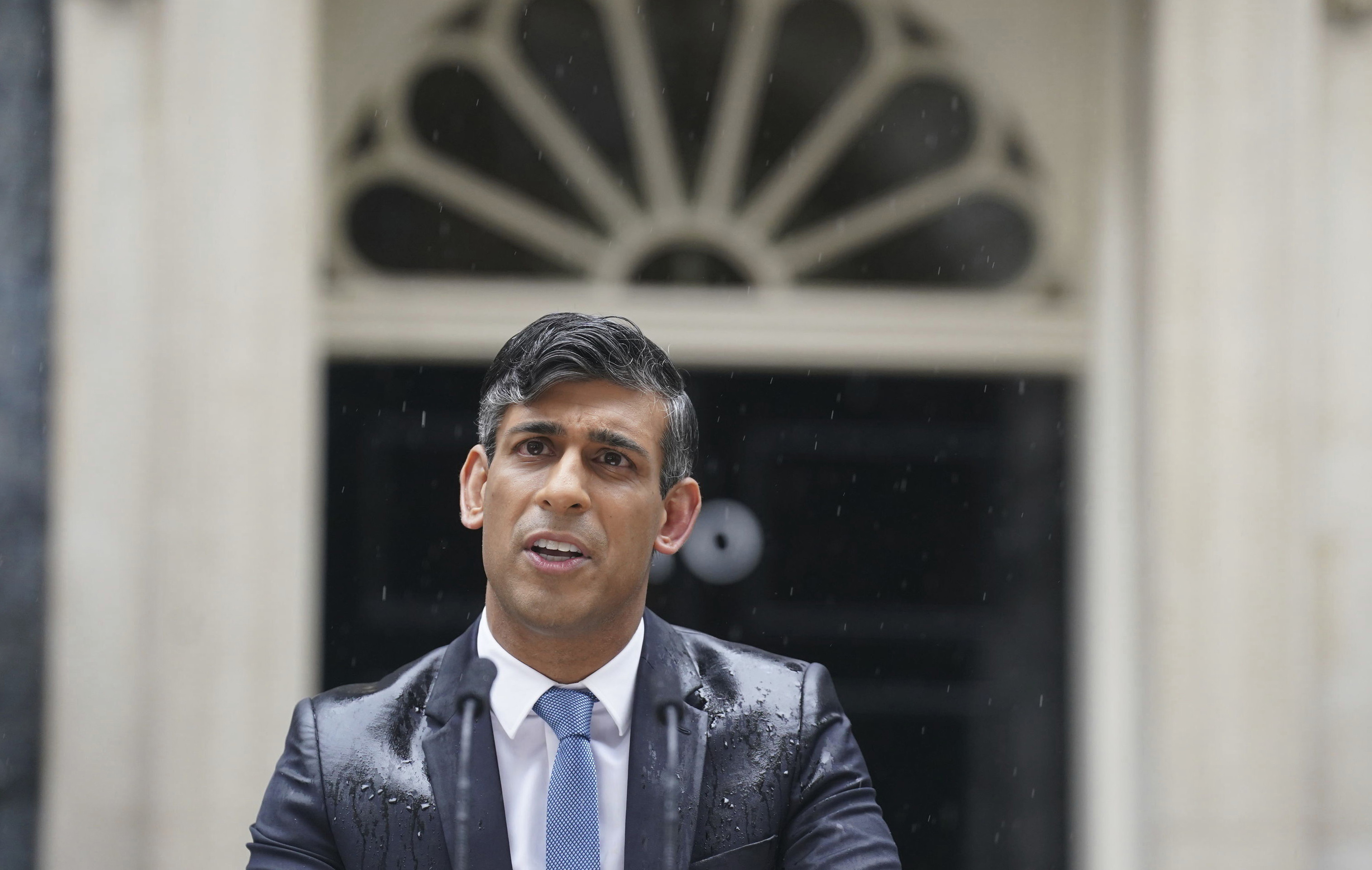 U.K.s Rishi Sunak calls snap general election for summer