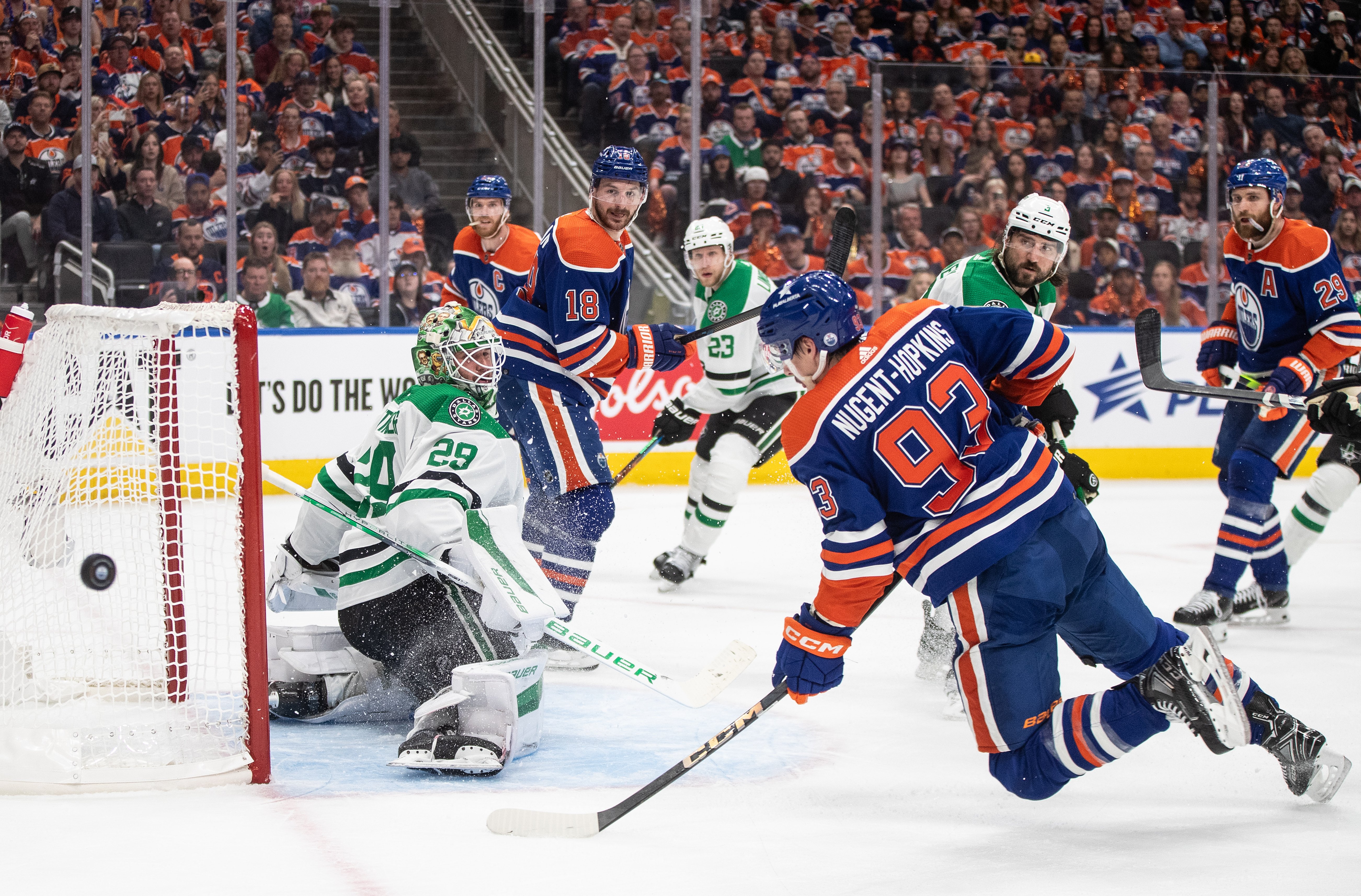 Edmonton Oilers drop Game 3 of West Final; trail series 2-1 - Edmonton - Vimarsana News