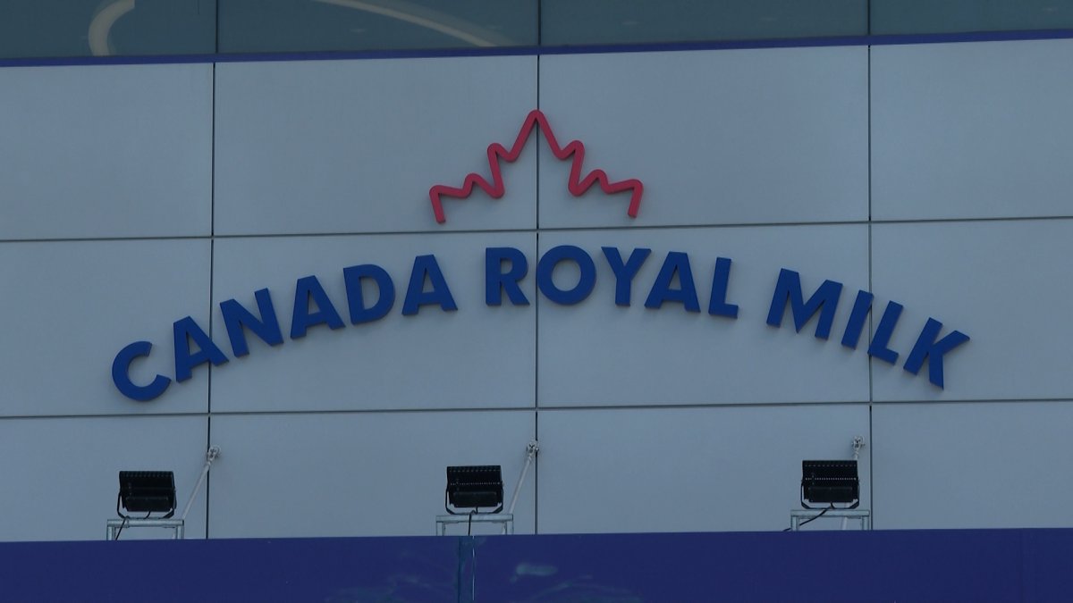 Canada Royal Milk in Kingston, Ont. has donated $200,000 worth of baby formula to the local United Way.