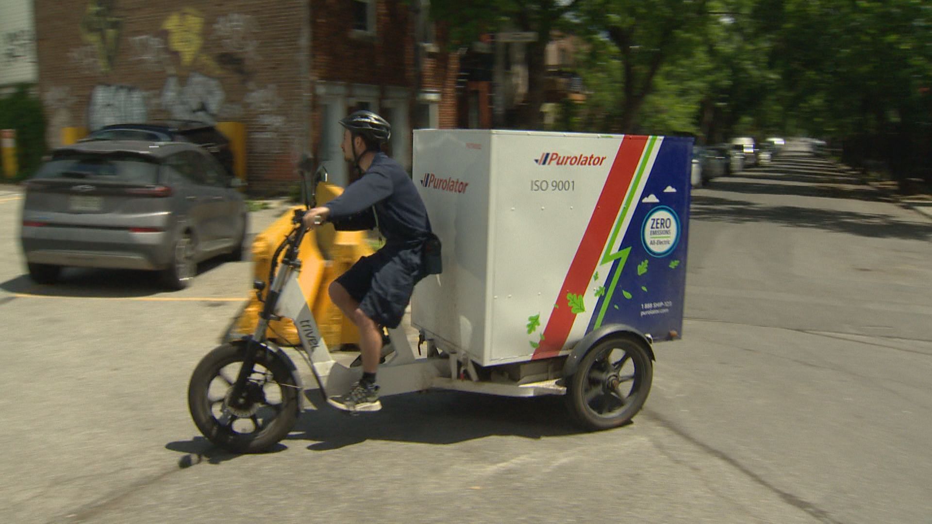 С годишния велосипеден фестивал Go Vélo който включва Tour de