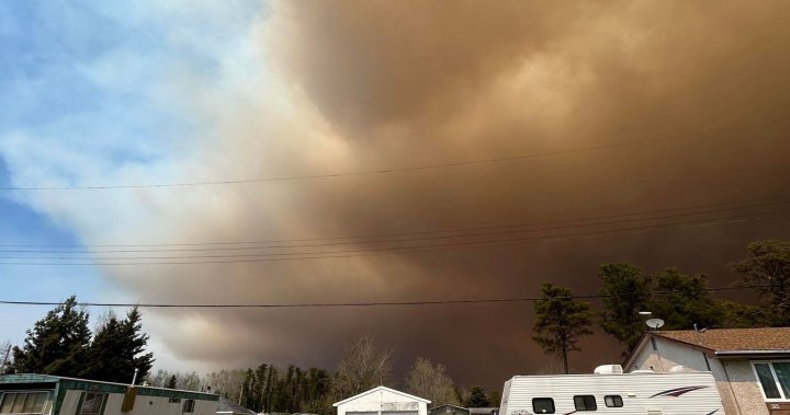 Службата за диви пожари на Манитоба ще говори за усилията за гасене на пожари в понеделник следобед