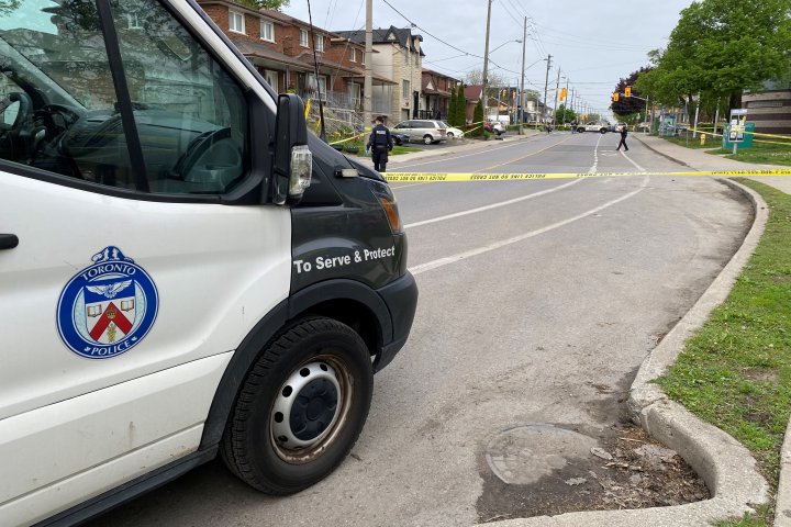 No suspect info after man seriously injured in Toronto shooting