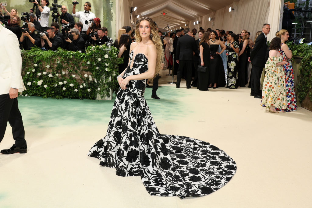 Allison Williams attends The 2024 Met Gala Celebrating "Sleeping Beauties: Reawakening Fashion" at The Metropolitan Museum of Art on May 06, 2024 in New York City.