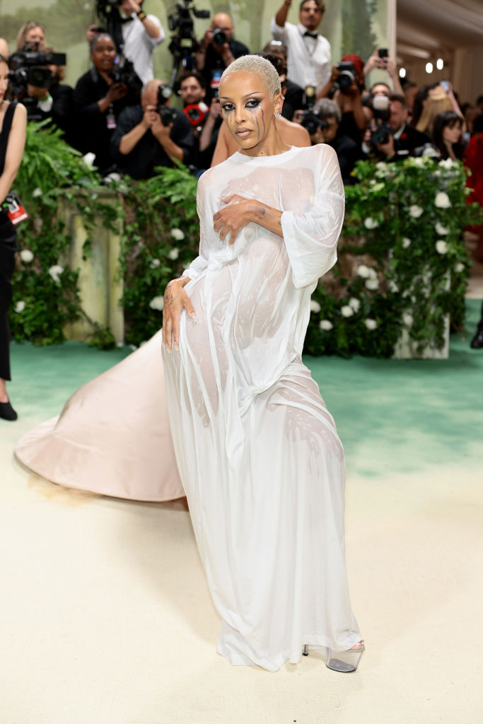 Doja Cat attends The 2024 Met Gala Celebrating "Sleeping Beauties: Reawakening Fashion" at The Metropolitan Museum of Art on May 06, 2024 in New York City.