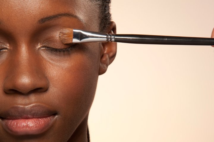 Natural brows & espresso eyes: Top makeup trends for summer 2024