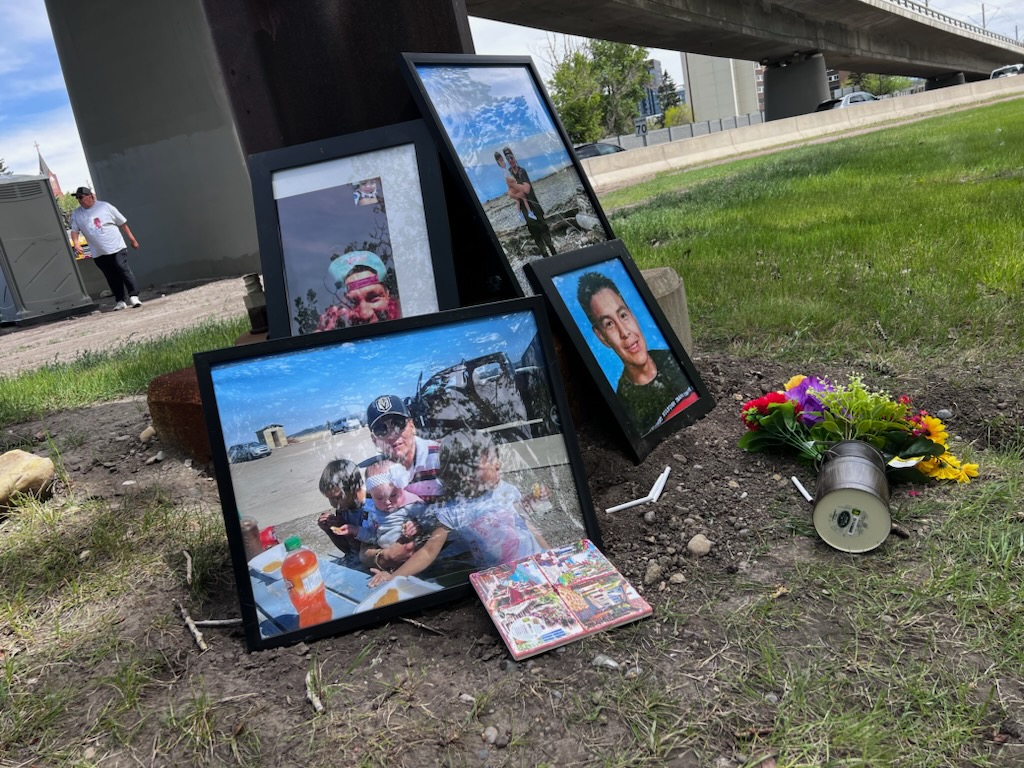 Бдение за двама мъже от Калгари които бяха застреляни и