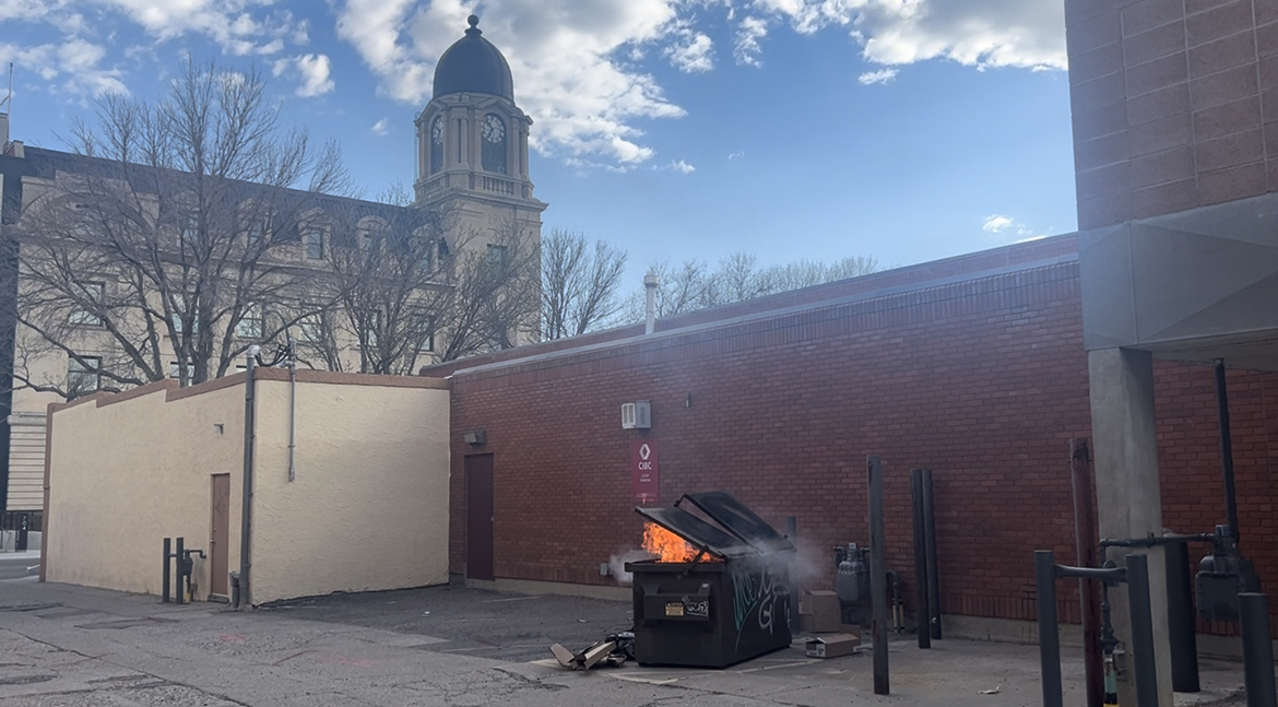 Пожарните служби и службите за спешна помощ в Lethbridge разследват