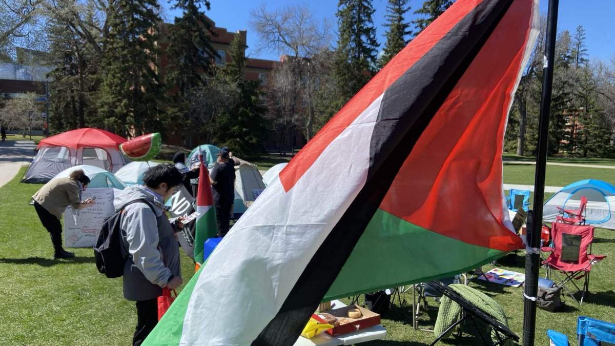 Global News has confirmed that a small encampment has been set up at the University of Alberta's North Campus on Thursday afternoon.
