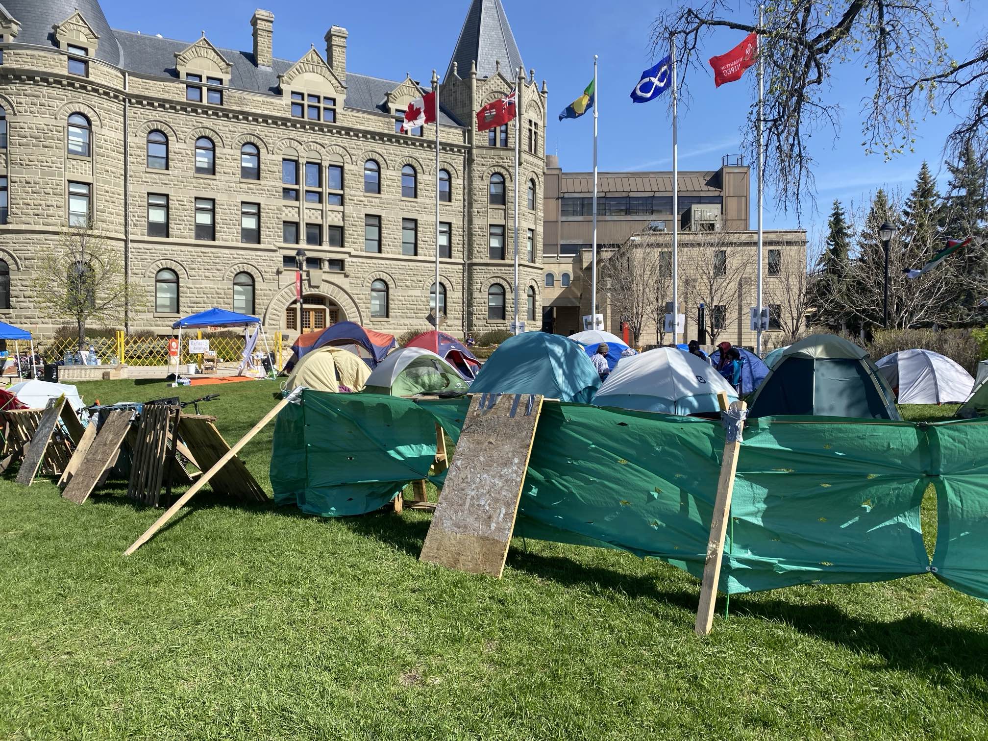 Pro-Palestinian encampment set up at U of W, demonstration at U of M continues