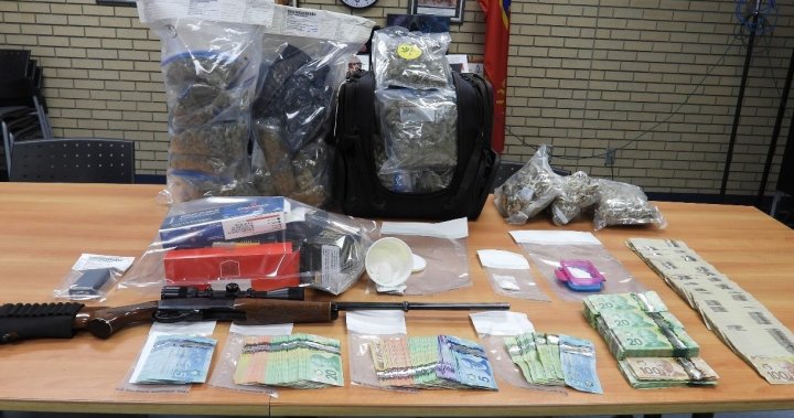 RCMP в Манитоба конфискува набор от наркотици от дома на Steinbach